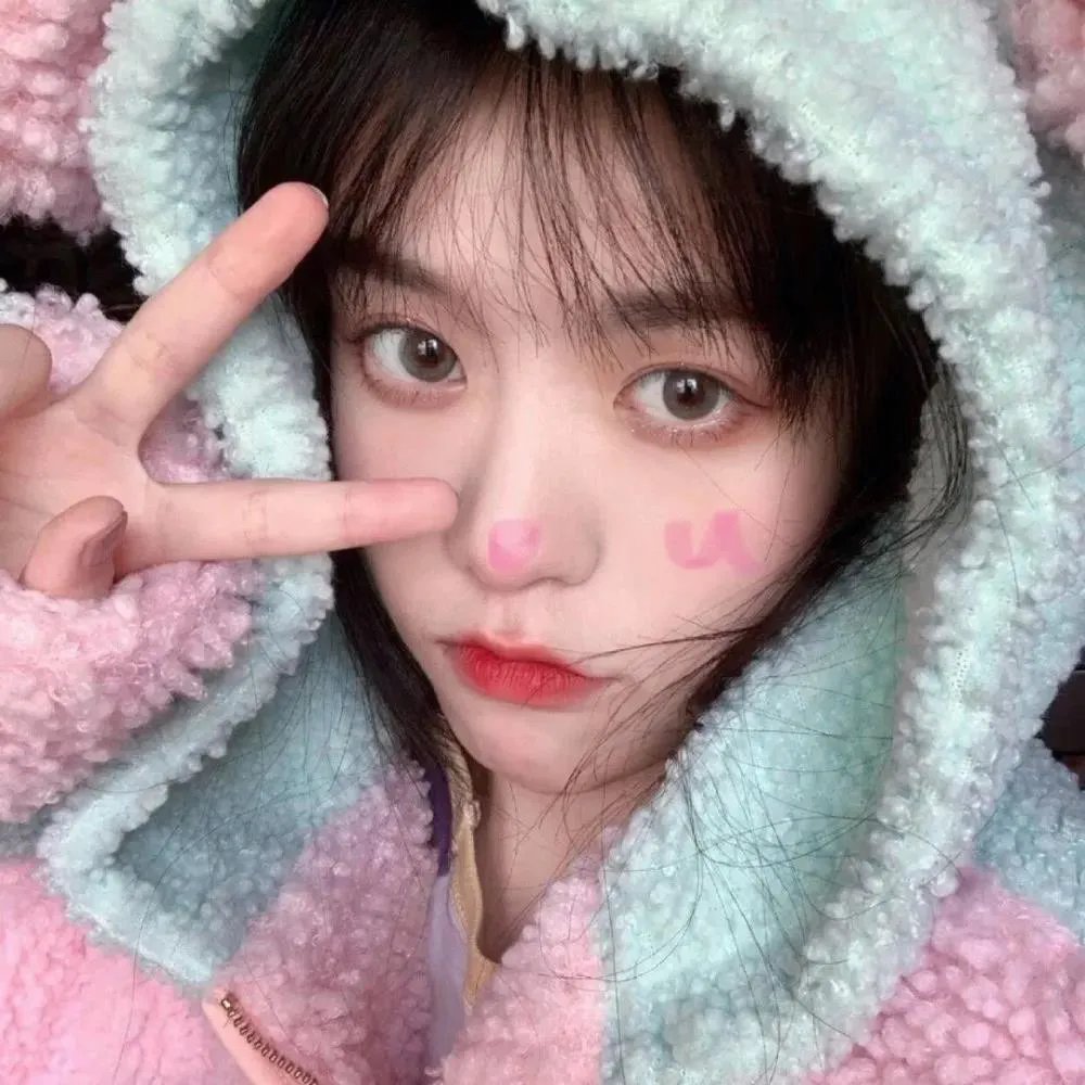彩凤云裳